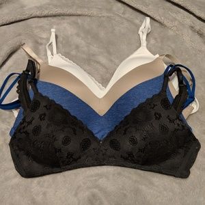 Aerie White Lightly Lined Wireless Bra